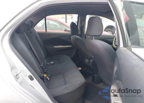 2010 Toyota Yaris z USA, uszkodzony, nr VIN JTDBT4K3XA1360824